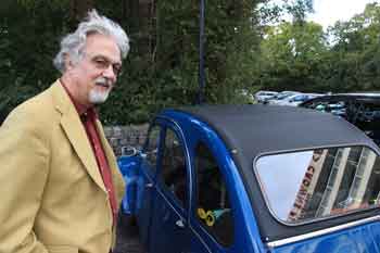 2CV